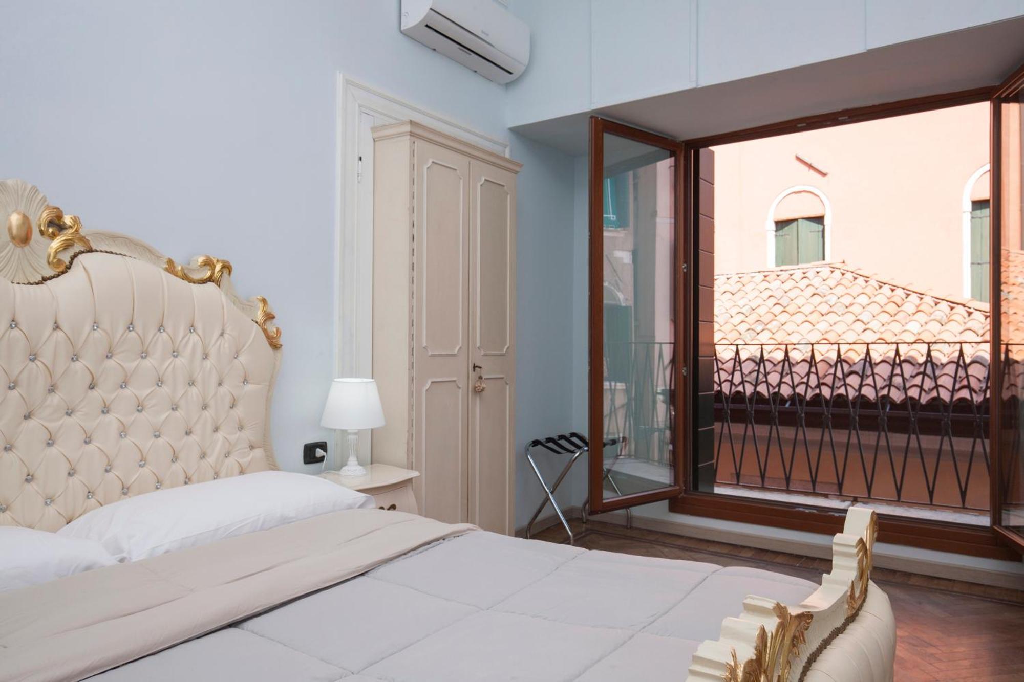 Simon' Secret Hotel Venice Exterior photo