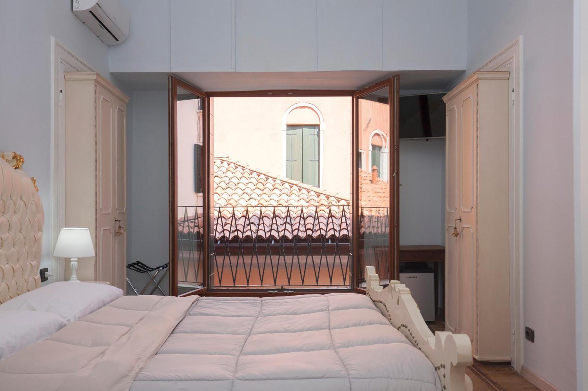 Simon' Secret Hotel Venice Exterior photo